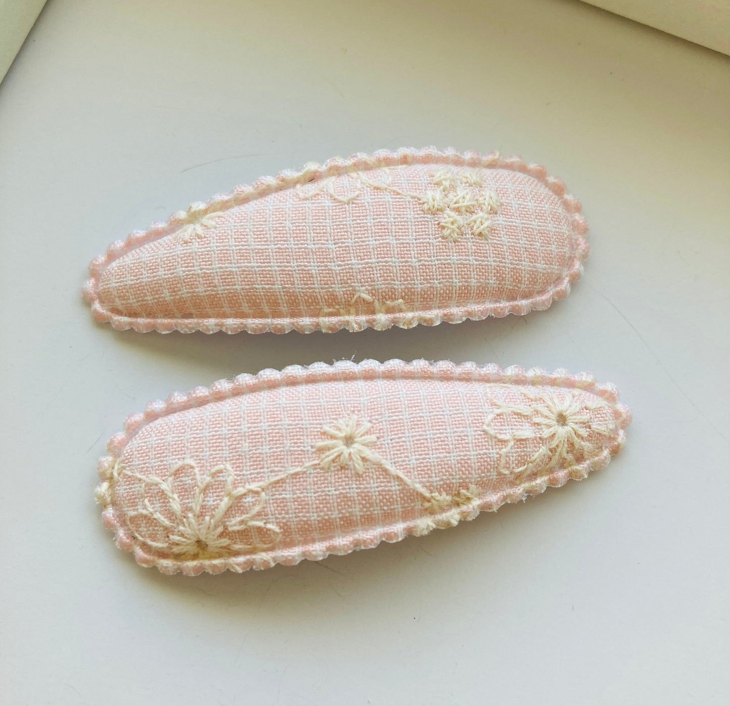 Par sapitos bordados
